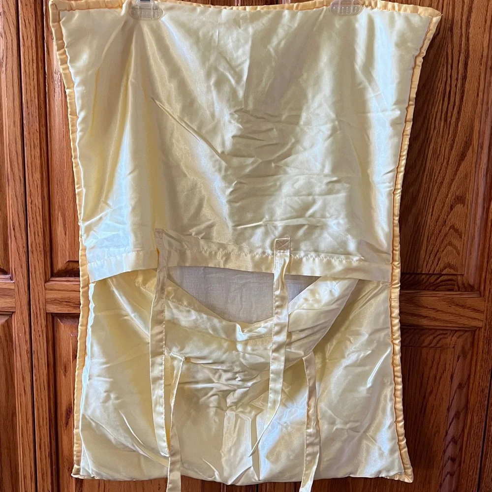 PB Teen yellow Comforter with one standard sham